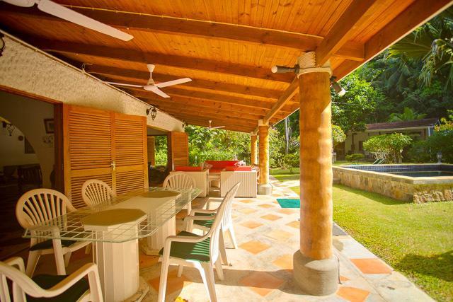 Cote Sud - Unique Villa & Bungalows Intendance Road * Takamaka
