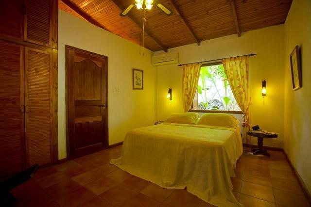 Cote Sud - Unique Villa & Bungalows Intendance Road *